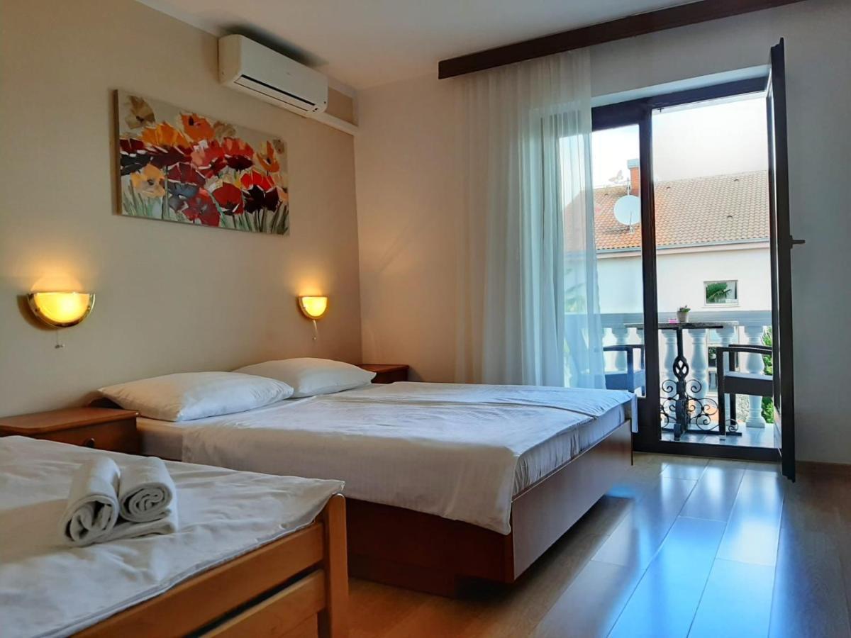 מאלינסקה Guest House Katarina מראה חיצוני תמונה
