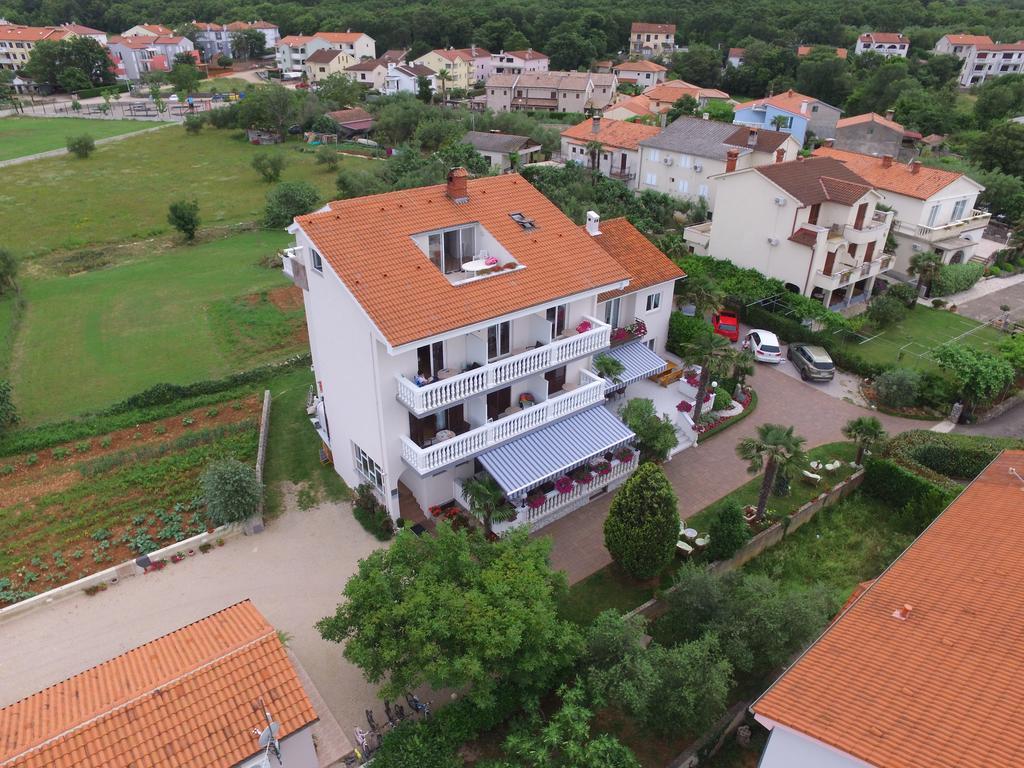 מאלינסקה Guest House Katarina מראה חיצוני תמונה
