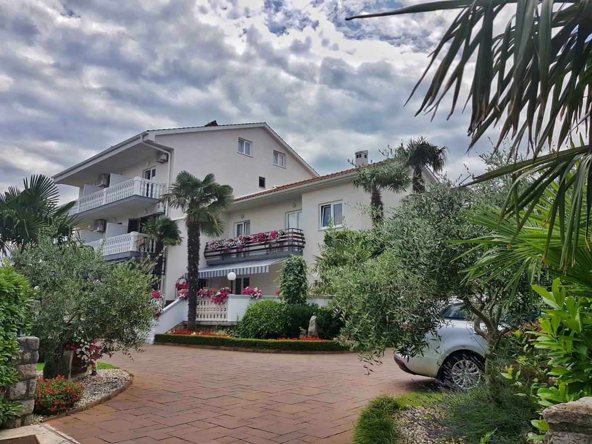 מאלינסקה Guest House Katarina מראה חיצוני תמונה